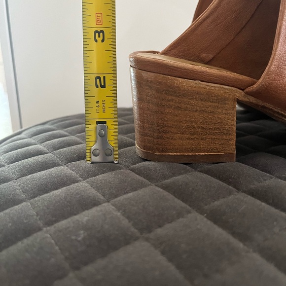 Mimosa genuine soft, full grain leather peep toe mule-small heel-size 6 US - Picture 9 of 10